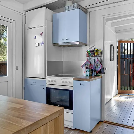 Prázdninový dům Family-friendly Close To The Water *