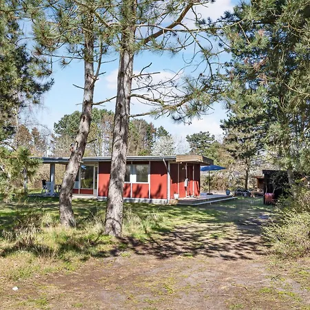 Family-friendly Close To The Water Feriehus *